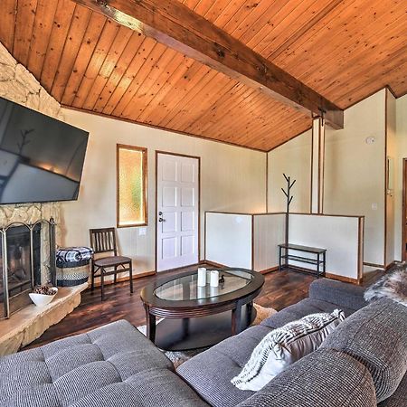Lake Arrowhead Cabin With Deck And Stunning Mtn Views! Сан-Бернардіно Екстер'єр фото